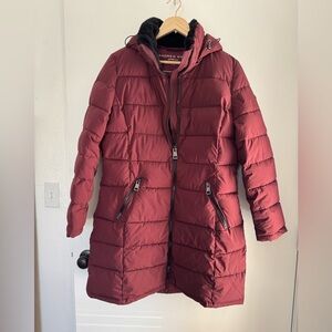 Andrew Marc Stretch Puffer Coat Women’s Large Burgundy Hooded Long Winter Jacket